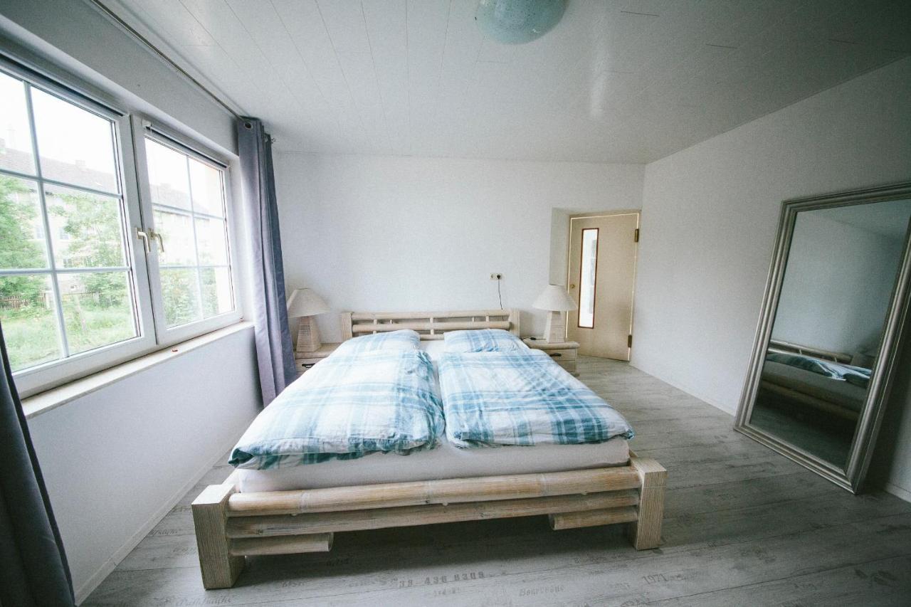 Grosse & Voll Ausgestattete Apartments, Studios, Doppelzimmer, Workspace, Parkplatz, Netflix, Prime & Schnelles Wifi In Ruhiger Lage Mit Garten Рудольштадт Экстерьер фото