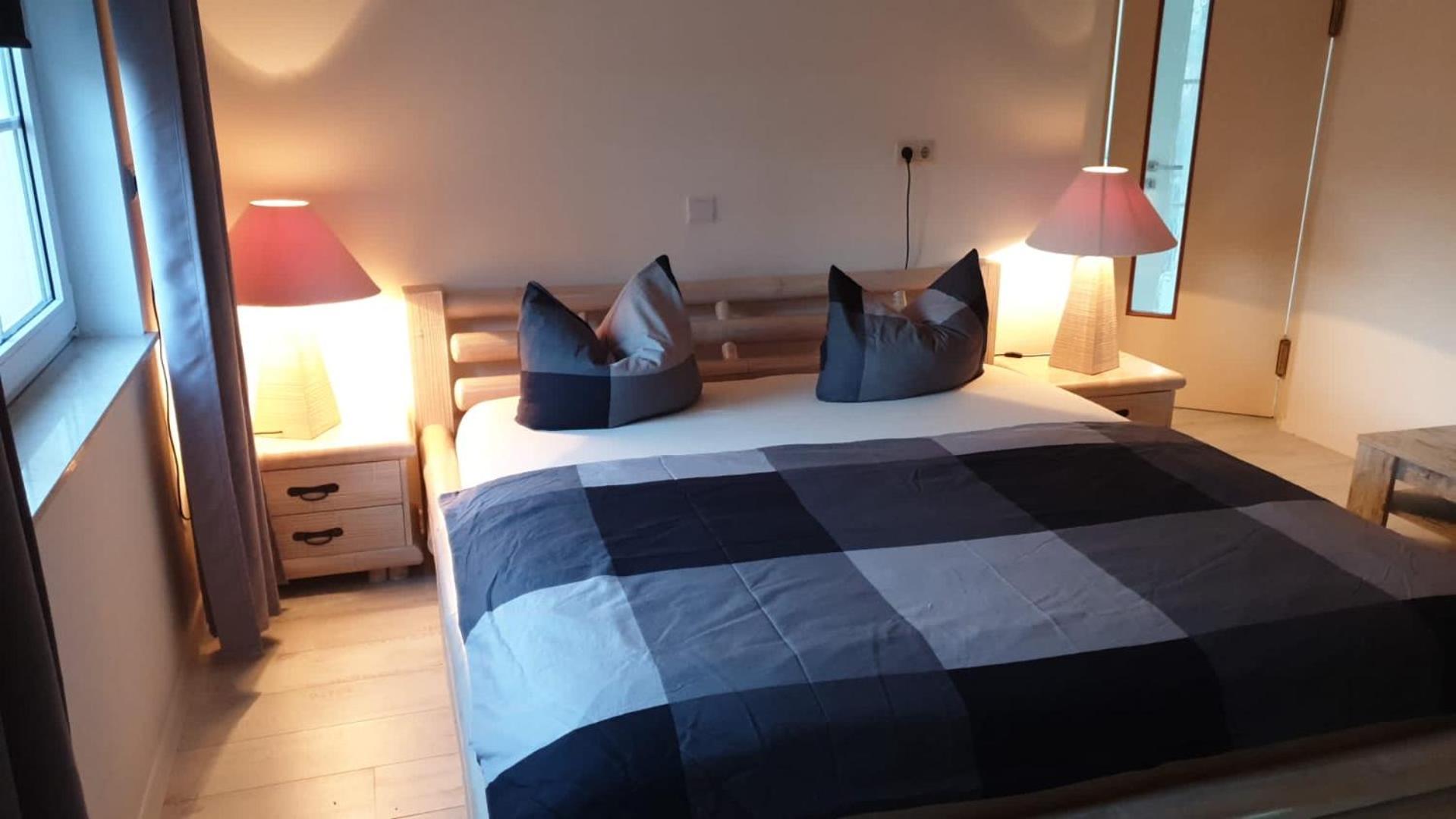 Grosse & Voll Ausgestattete Apartments, Studios, Doppelzimmer, Workspace, Parkplatz, Netflix, Prime & Schnelles Wifi In Ruhiger Lage Mit Garten Рудольштадт Экстерьер фото