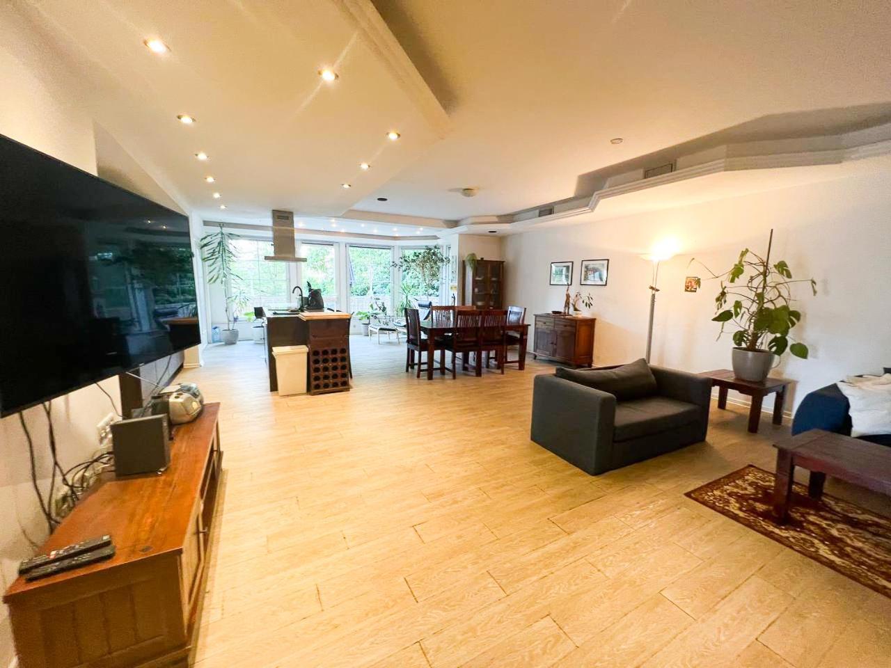 Grosse & Voll Ausgestattete Apartments, Studios, Doppelzimmer, Workspace, Parkplatz, Netflix, Prime & Schnelles Wifi In Ruhiger Lage Mit Garten Рудольштадт Экстерьер фото